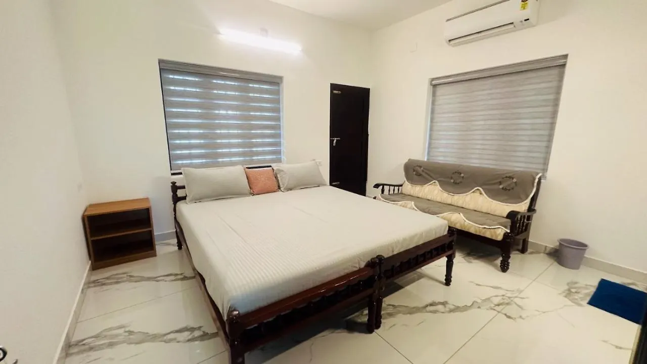 Elegant Riverview Villa Kochi Holiday home